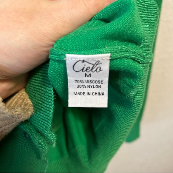 Classic button down cardigan - Picture 4 of 4